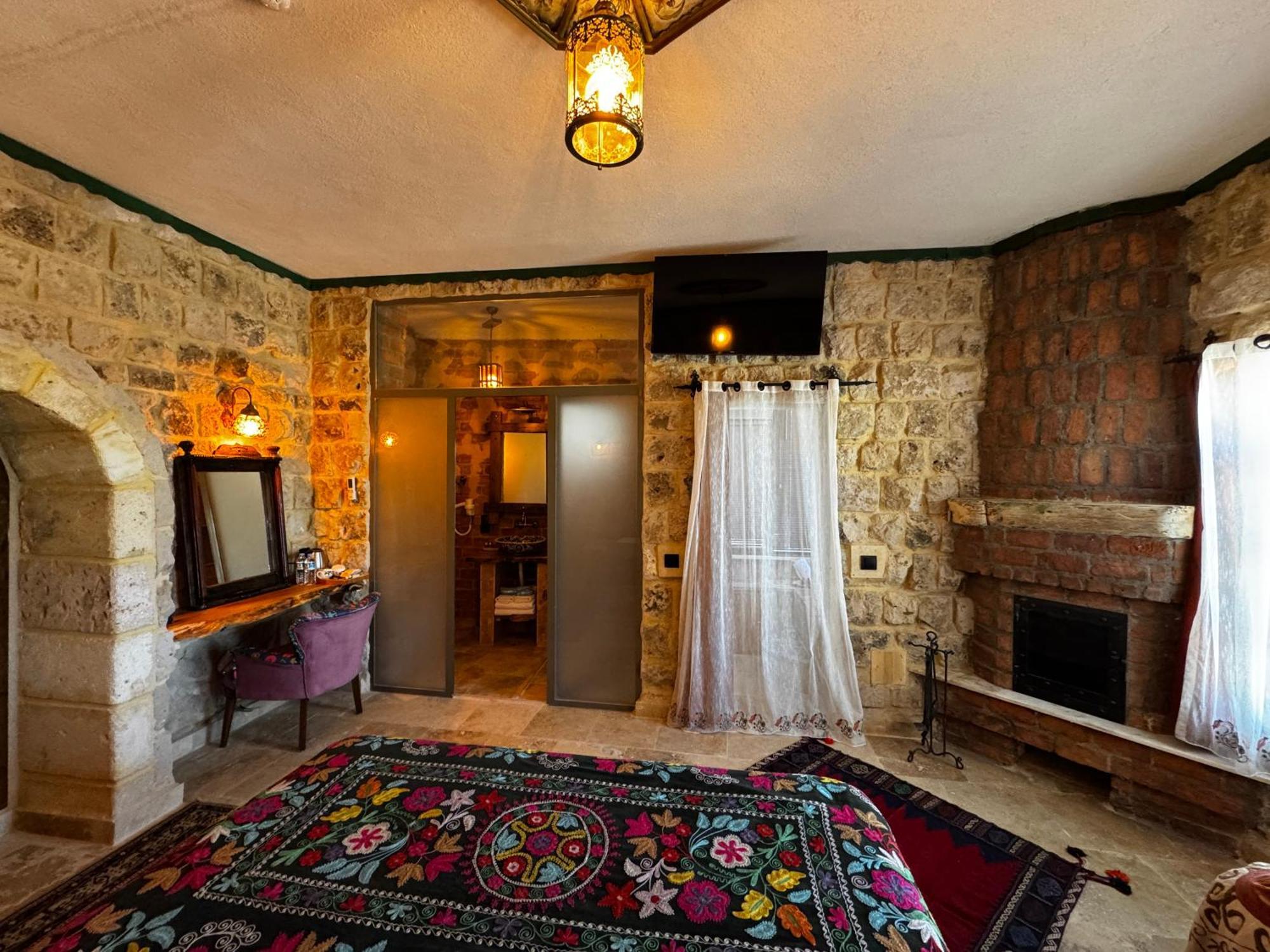 Canela Cave Hotel - Cappadocia Çavuşin Buitenkant foto