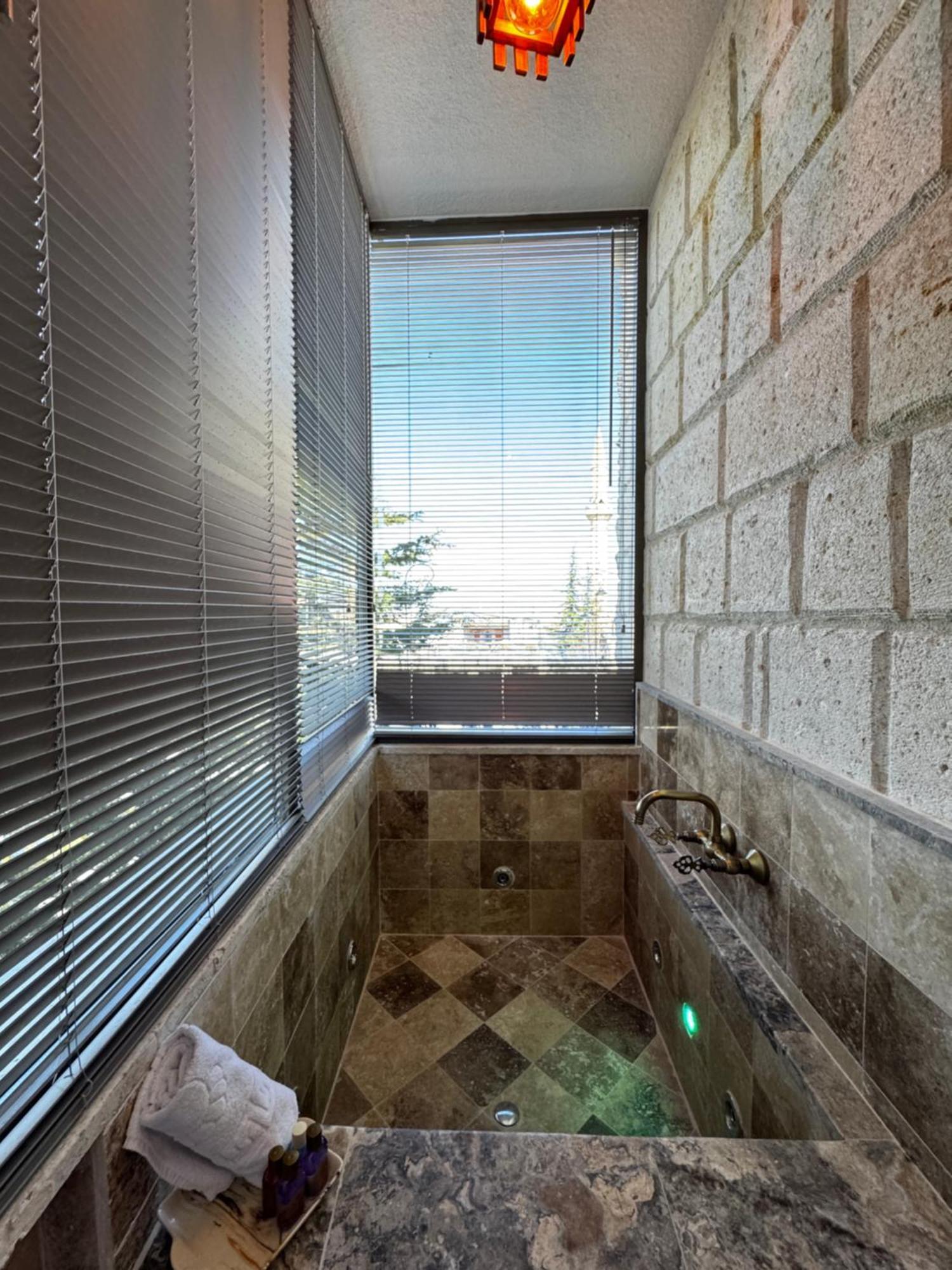 Canela Cave Hotel - Cappadocia Çavuşin Buitenkant foto